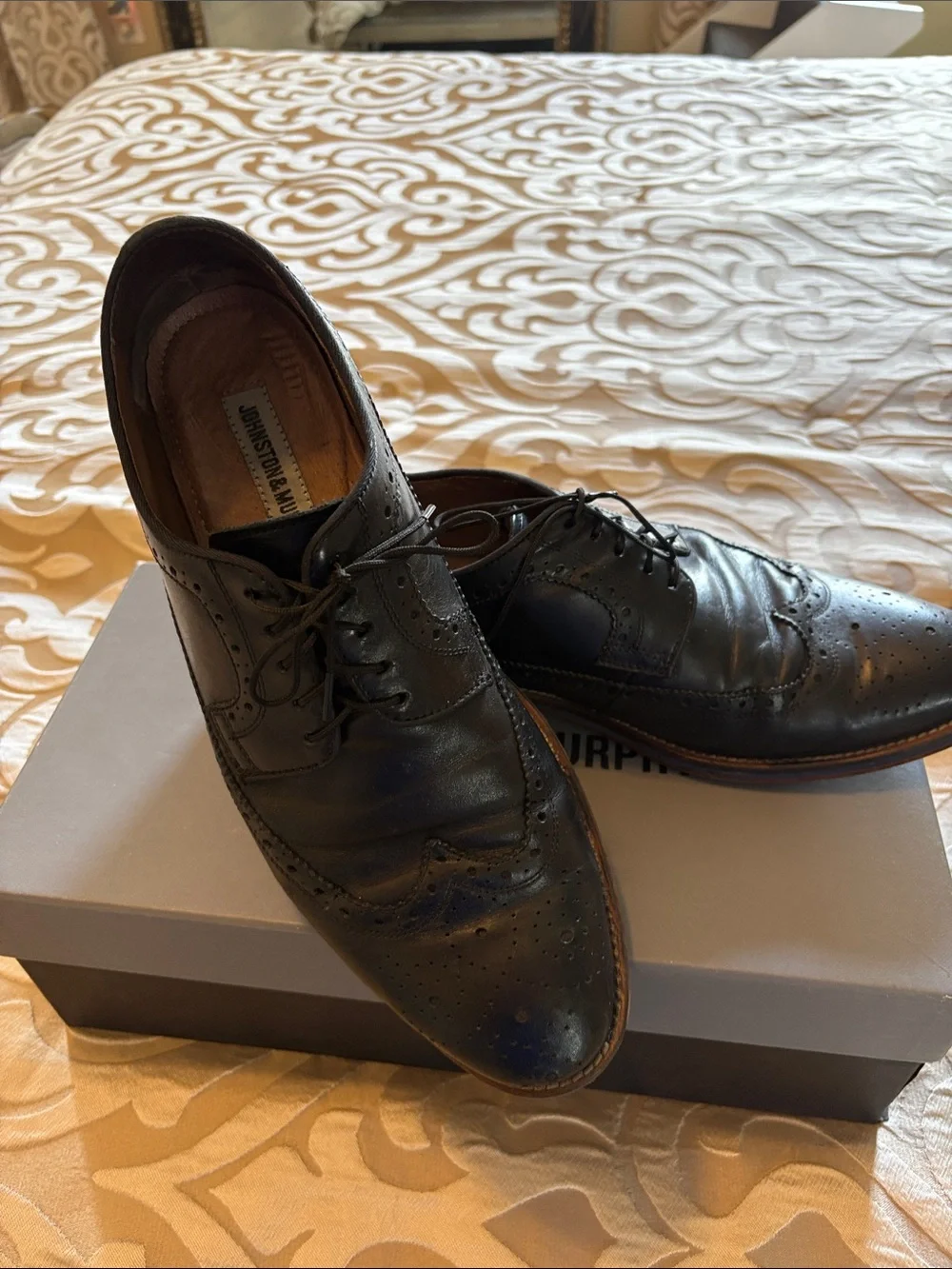 Johnston & Murphy black Leather Brogue Oxfords. Worn in condition